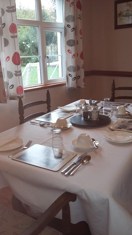 Church End Farm Bed And Breakfast Hale  Exteriör bild